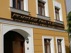 Penzion POD KLÁŠTOROM - Malé Karpaty - Pezinok | 123ubytovanie.sk