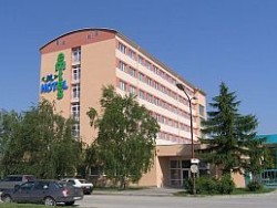 Hotel turystyczny EMTES SENEC