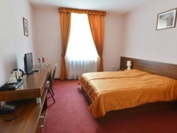 Hotel JELEŇ - Považský Inovec - Hlohovec | 123ubytovanie.sk