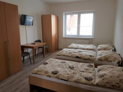 Arbeiterhotel PRI MLYNE - Zlaté Moravce | 123ubytovanie.sk